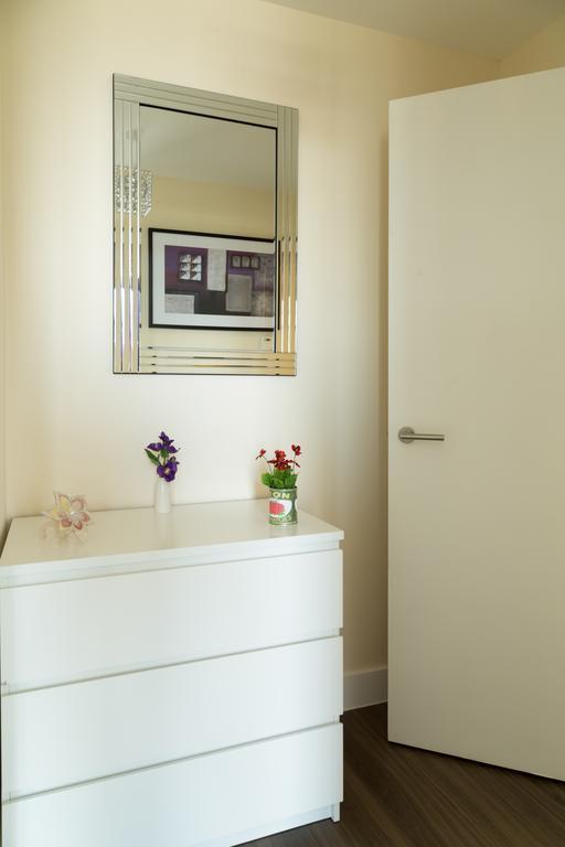 Contemporary & Homely Penthouse, 2 Mins Walk From Cambridge Station, Lift Access, Secured Gated On-Site Parking, Self Check-In, Super Fast Wifi, Terrace & Sleeps 6 外观 照片
